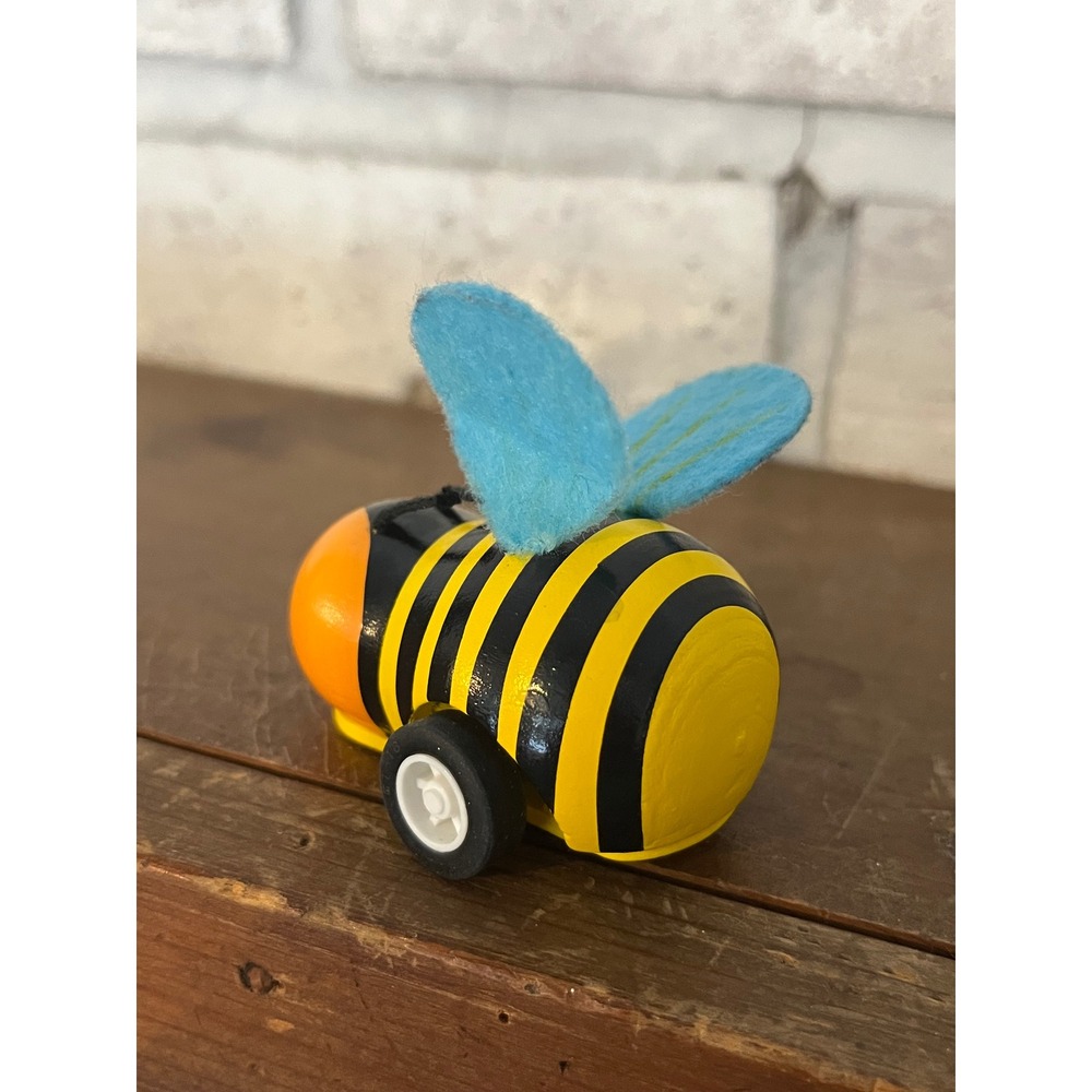 Bee Wood Racer Pull Back Toy - Picture 4 of 5